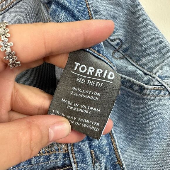 Torrid 5 Inch Vintage Stretch Mid-Rise Short Size 18 - Picture 8 of 10